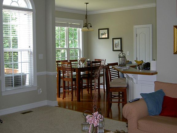 3rd image of 512 Morgan Trace Ln