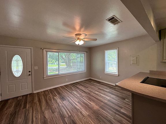3rd image of 1201 Concordia Blvd Unit A
