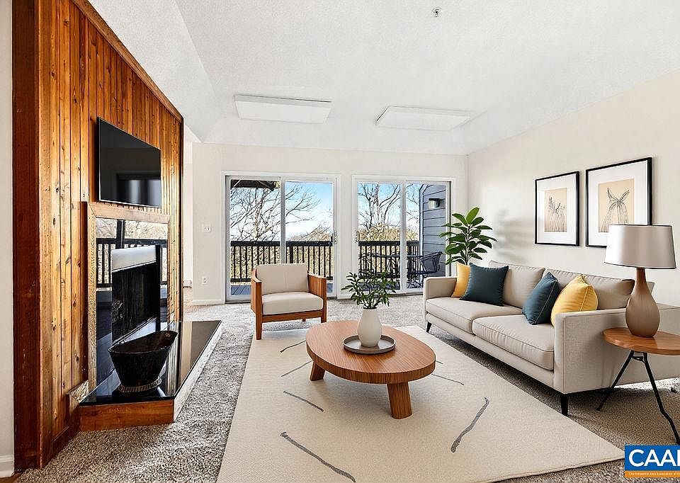 1st image of 2084 Stone Rdg