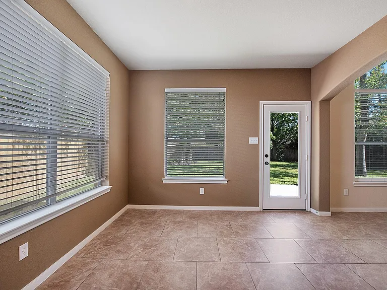 158 Rocky Point Dr — Photo 14