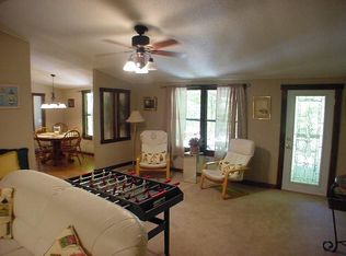 475 Forest Ln #TOWNHOUSE E, Greentown, PA 18426