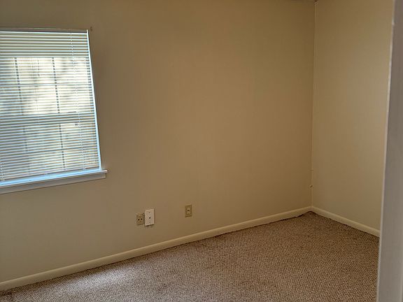 4th image of 614 Gawin Dr