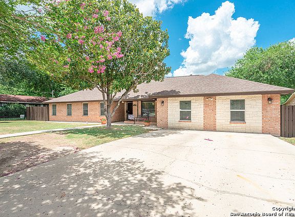 3rd image of 1227 W Villaret Blvd