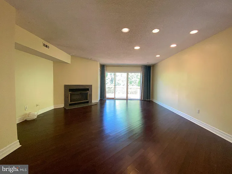 326 Brigade Ct — Photo 8