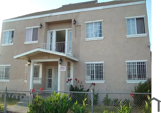3 bed, 850 sqft, $3,150 — Photo 2