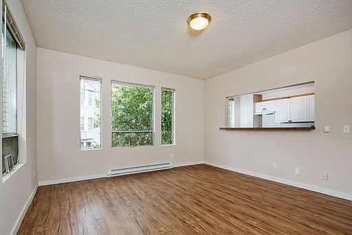 2nd image of 2010 E Yesler Way APT 305