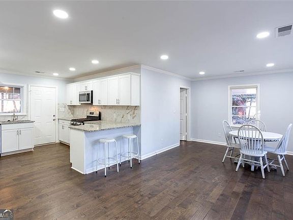 5th image of 1705 Crestridge Dr