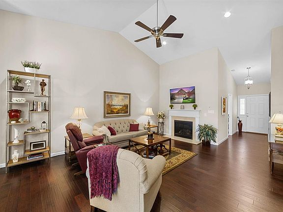 3rd image of 16120 Amber Vista Dr
