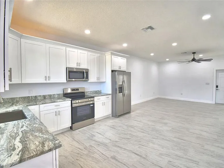 7951 Sarasota Dr #B — Photo 3
