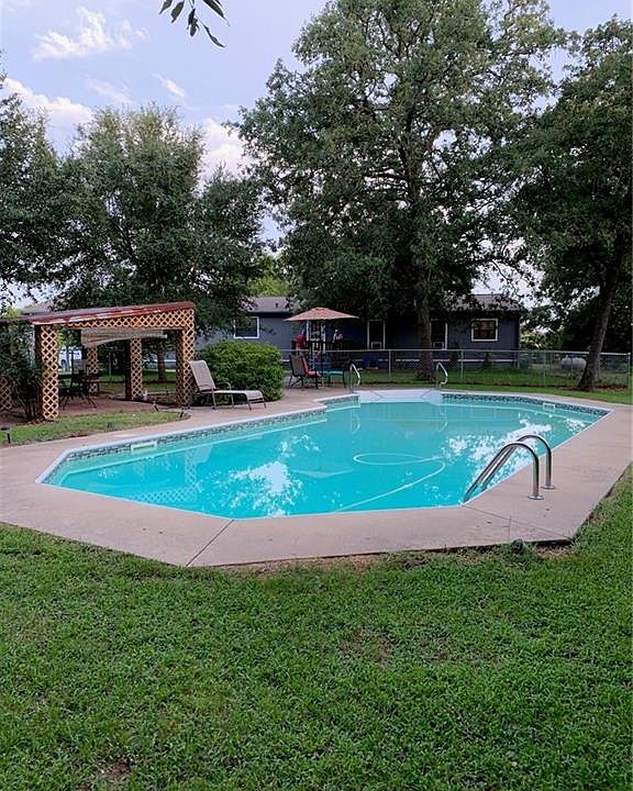 1st image of 1320 County Road 481