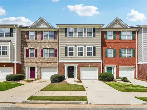 561 Lantern Wood Dr, Scottdale, GA 30079