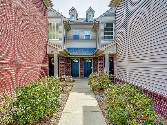 3rd image of 1031 Addington Ln