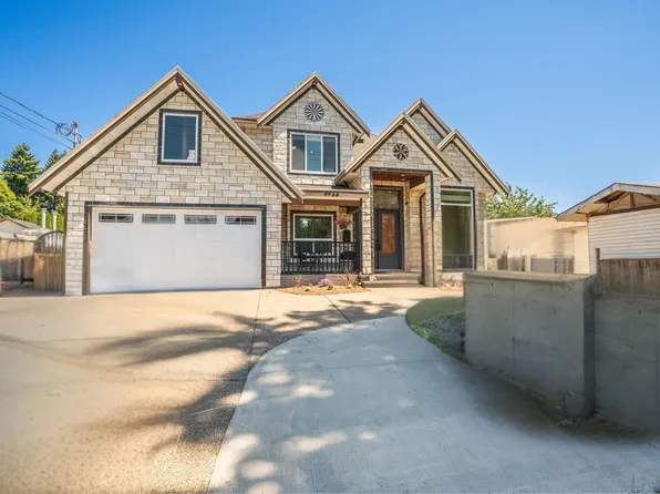 9944 128th St, Surrey, BC V3T 2Y8