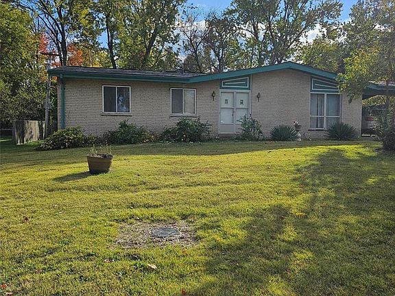 2nd image of 9678 Mesa Dr