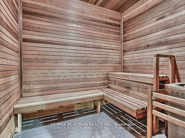 5168 Yonge St #302 — Photo 12