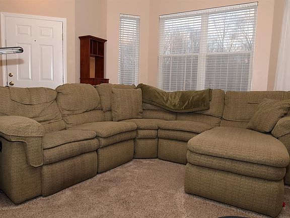 5th image of 10433 Scarlet Oak Dr