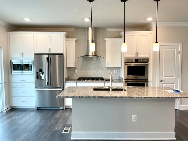 2024 Patapsco Glen Rd — Photo 2