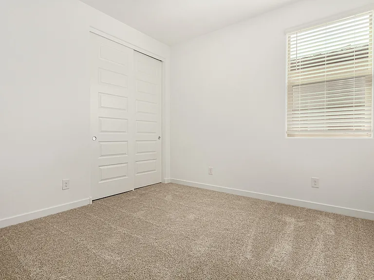 2049 W Sienna Bouquet Pl — Photo 23