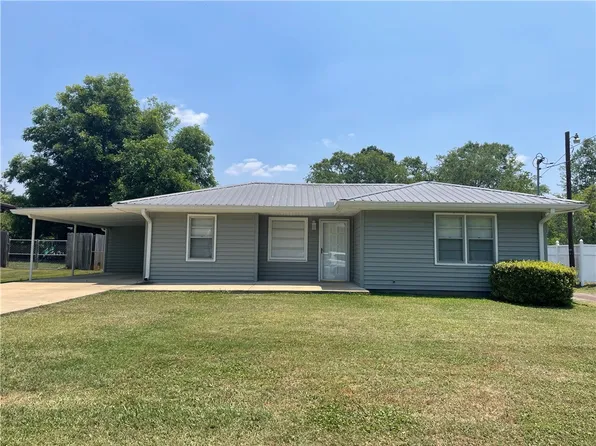 3202 16th Ave, Valley, AL 36854