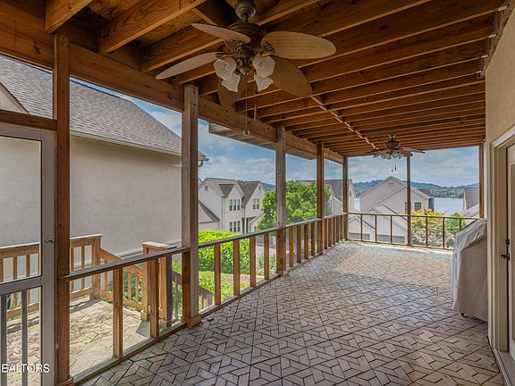 3rd image of 3445 Commodore Point