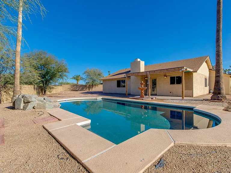 708 E Aire Libre Ave — Photo 20