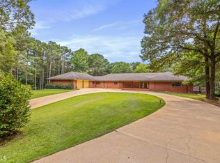 453 Whitaker Rd, Lagrange, GA 30240