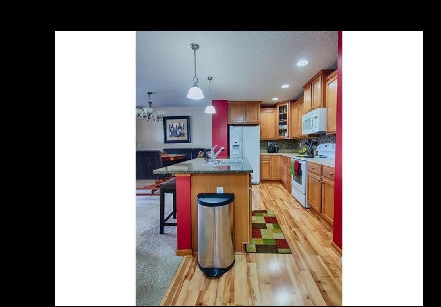 3 bed, 2.5 bath, 1733 sqft, $2,500 — Photo 2