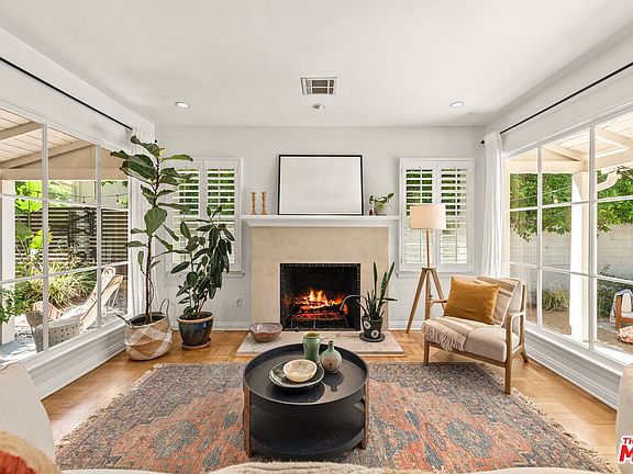 5th image of 21231 Providencia St