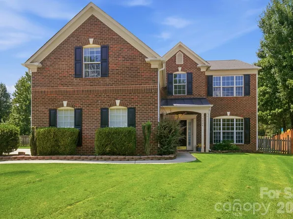 7724 Dinniston Dr, Huntersville, NC 28078