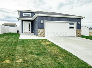 908 27th Ave W, West Fargo, ND 58078