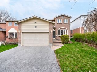 15 Gardiner Dr, Ajax, ON L1S 5Z1