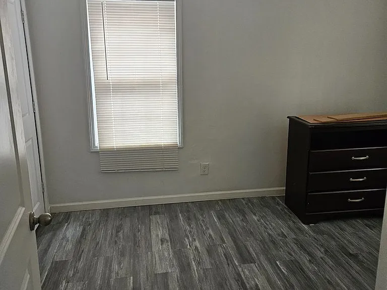 240 Whitaker Cir NW — Photo 8