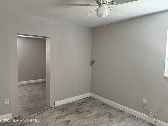 4th image of 2806 Tropic Rd #1