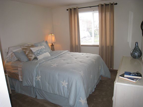 5th image of 6811 NE 121st Ave APT J72