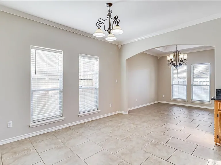 5810 Aava — Photo 17
