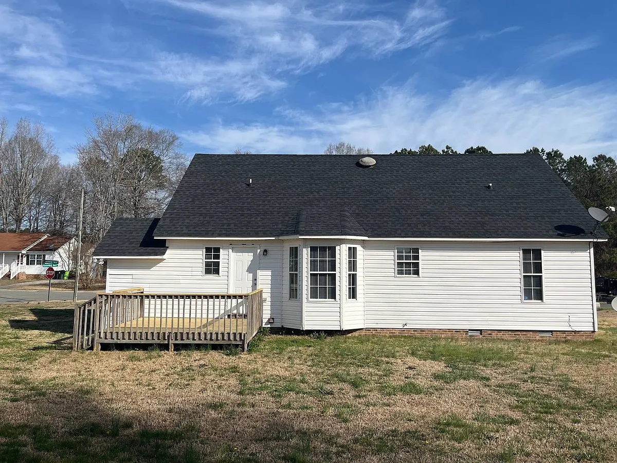 Building Photo - 202 N Winds #1