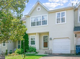 825 Evergreen Cir, Telford, PA 18969