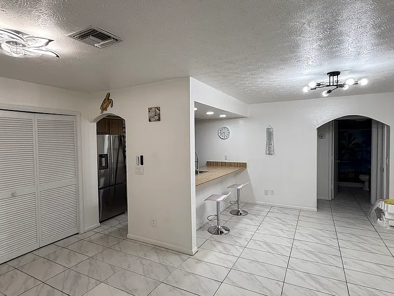 912 SE 13th St #3 — Photo 29