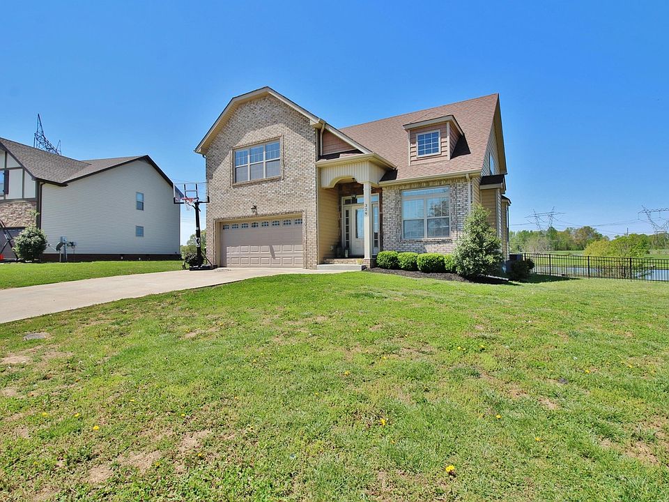 1st image of 329 Ivy Bend Cir