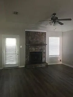 3 bed, 2.0 bath, 1488 sqft, $1,500 — Photo 4