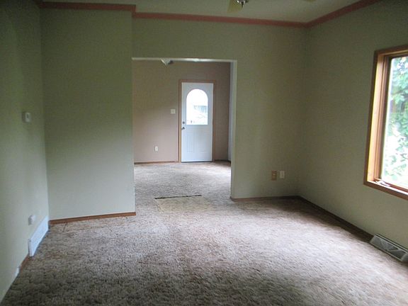 5th image of 727 Carney Blvd
