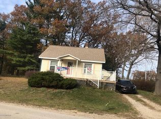 1360 E River Rd, Muskegon, MI 49445