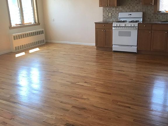 4th image of 7211 60th Ave #3