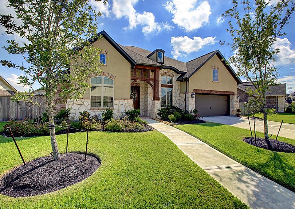 1st image of 11719 Heights Trail Ln