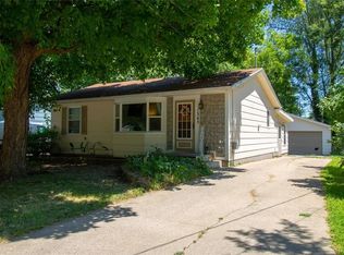 1345 E 36th Ct, Des Moines, IA 50317