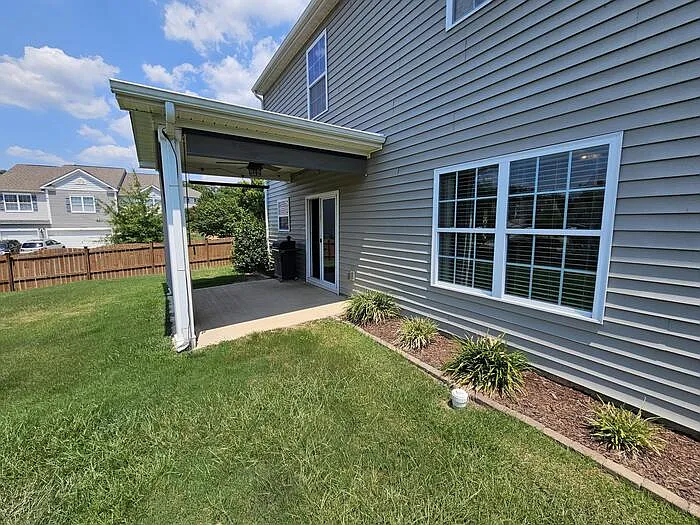502 Eagles Rest Dr — Photo 3