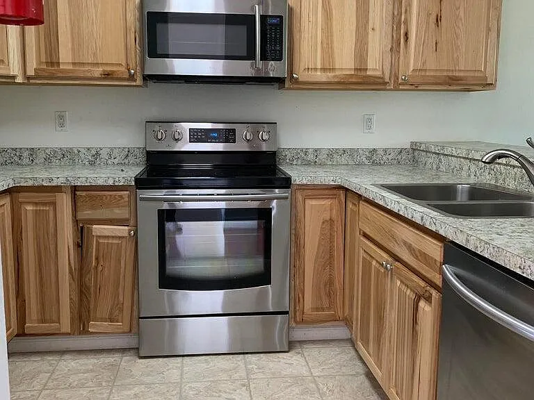 8050 Pioneer Dr #1001 — Photo 3