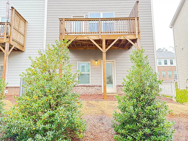 3756 Davis Cir — Photo 38