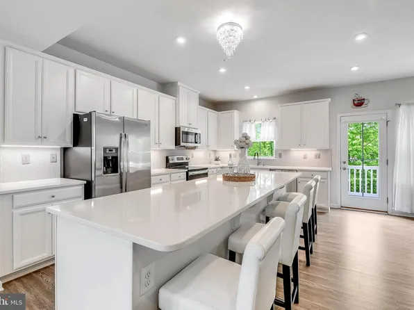 564 Katherine Ave, Baltimore, MD 21221