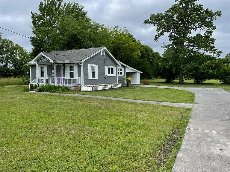 439 Pinson Rd NE — Photo 1